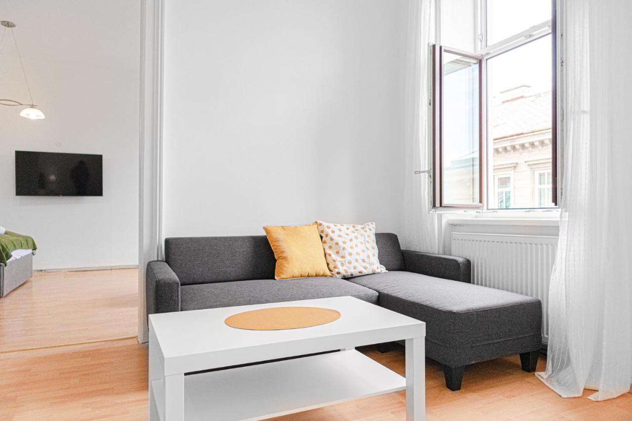 Pleasing 2Br Apt. Akh-Perfect For Groups Wenen Buitenkant foto