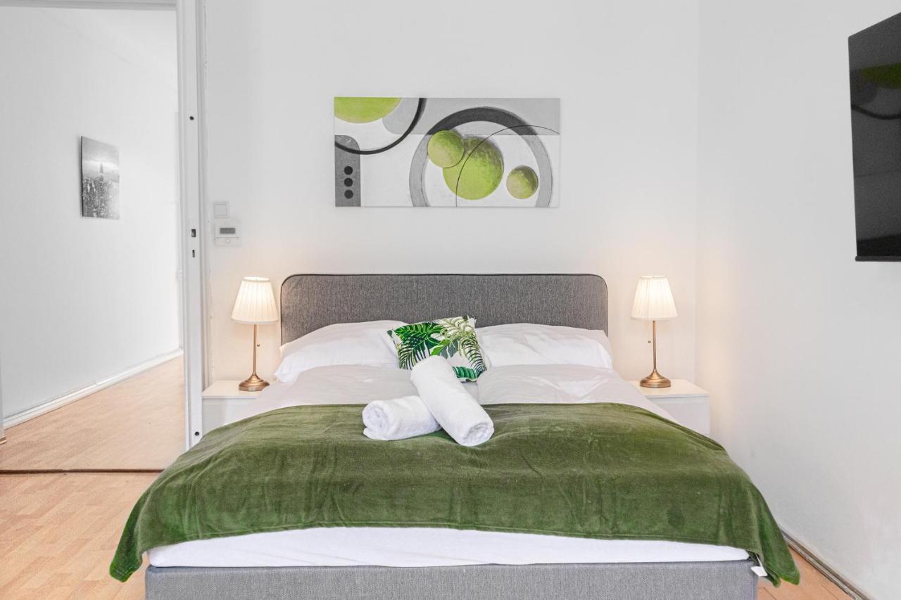 Pleasing 2Br Apt. Akh-Perfect For Groups Wenen Buitenkant foto